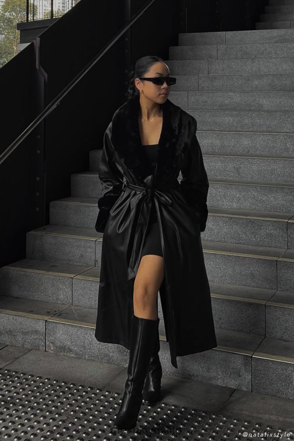 Meshki Trench oversize in PU di Rebecca con bordi in pelliccia vestiario nero 6L048P1647