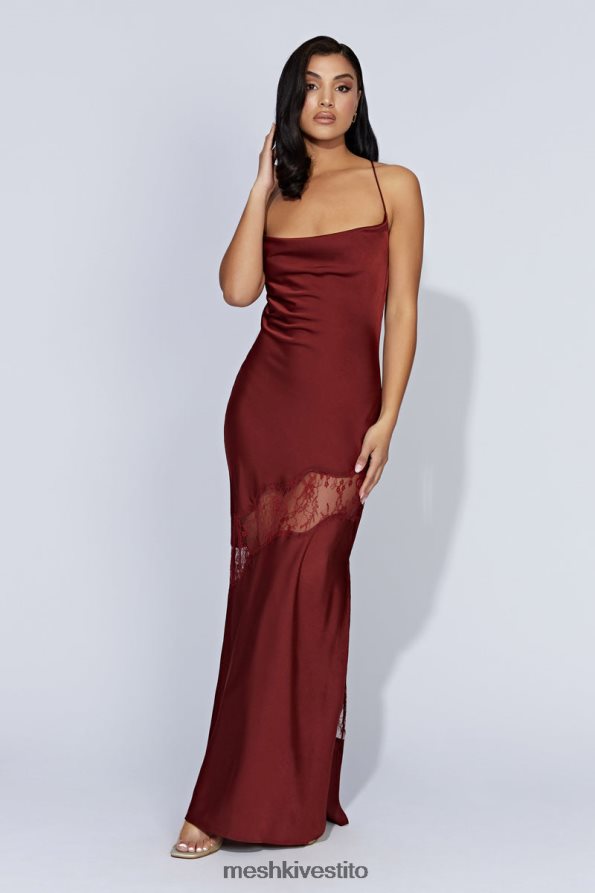 Meshki maxi abito in raso con dettagli in pizzo Chandra vestiario cioccolato alla ciliegia 6L048P85
