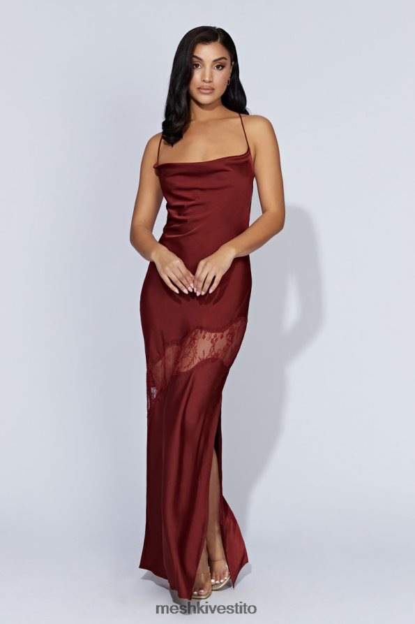 Meshki maxi abito in raso con dettagli in pizzo Chandra vestiario cioccolato alla ciliegia 6L048P85