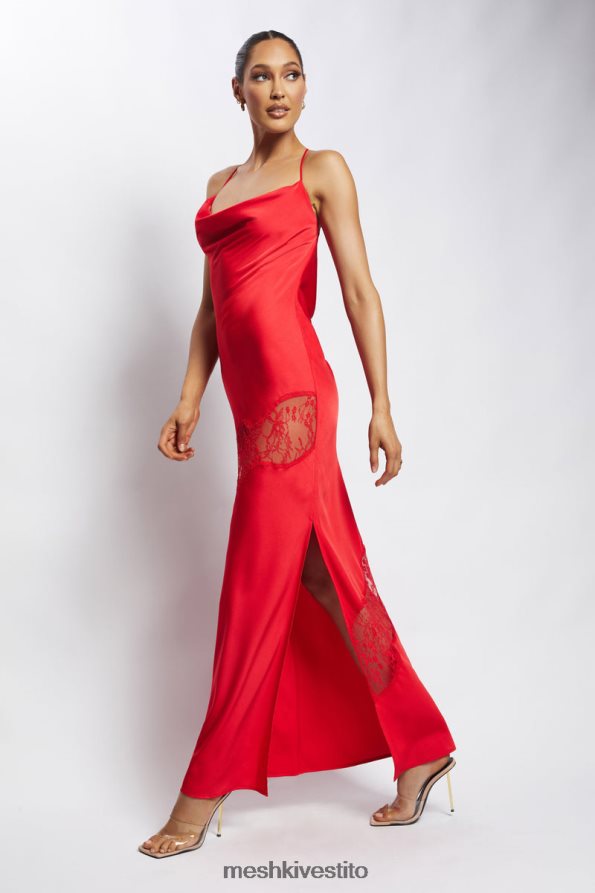 Meshki maxi abito in raso con dettagli in pizzo Chandra vestiario rosso 6L048P283