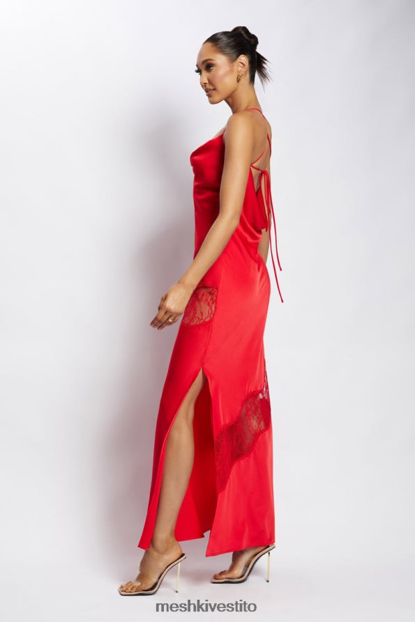 Meshki maxi abito in raso con dettagli in pizzo Chandra vestiario rosso 6L048P283
